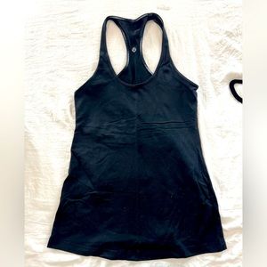 Lululemon size 8 great condition womens tank top black